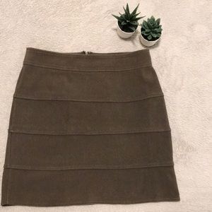 🌻New York & Company army green pencil skirt .